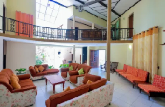 Limeshine Residence - Airport Transit Hotel