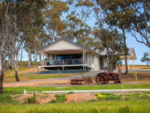 Neagles Retreat Villas Hotels in Clare