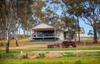 Neagles Retreat Villas Hotels in Clare