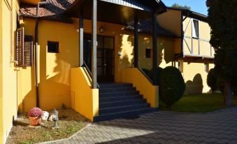 Cristian Inn