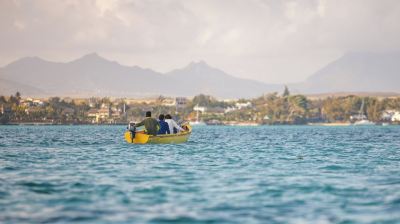 Surroundings Zilwa Attitude Photo