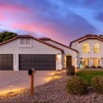 Modern Mesa Oasis Free Heated Pool Al-fresco Living