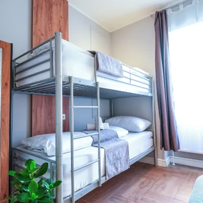 Short Residence Hostel Vienna Hotel dekat Stasiun Kereta Wien Meidling