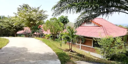 Freedom Estate Sea View Apartments Отели рядом с достопримечательностью «Thung Yee Pheng Mangrove Forest»