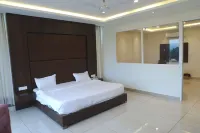 Hotel Veera Hotels in Hoshiarpur