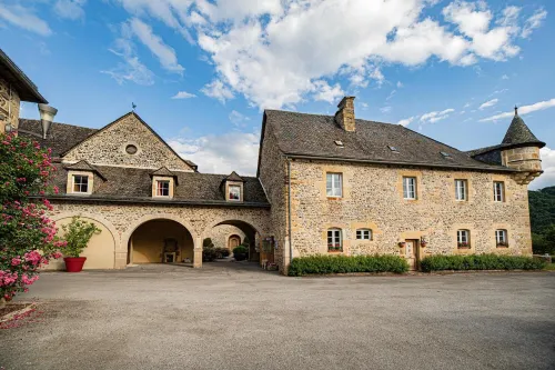 Château de la Falque, the Originals Relais Hotels in Saint-Geniez-d'Olt