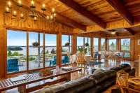 Bluff House Inn - 3-Star