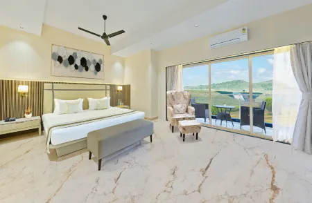 Breeze By Patron Hotels Отели в г. Нандгаонсадо