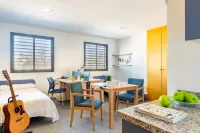 Micampus Estanislao del Campo, Student Residence Hotel in zona Premios Asecan