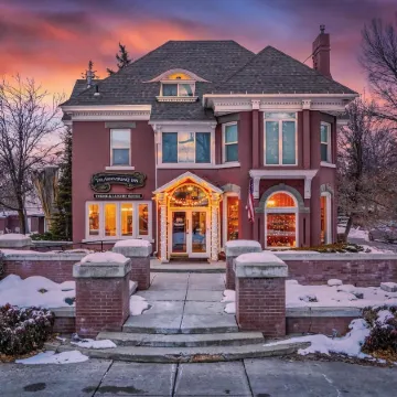 The Anniversary Inn - Logan