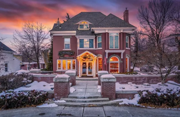 洛根週年住宿加早餐旅館