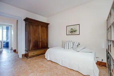 Villa Solzago - by Myhomeincomo
