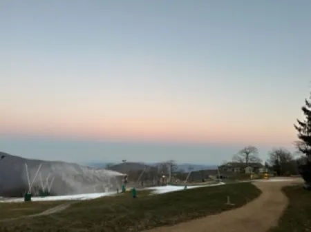 Condo Wintergreen pet Friendly Pool Access