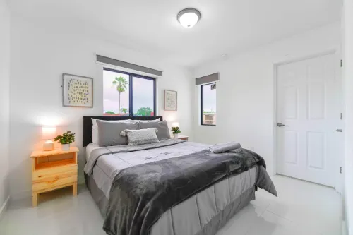 Chic Retreat with Free Parking, WiFi, Washer/Dryer Hotels in Miami-Dade County
