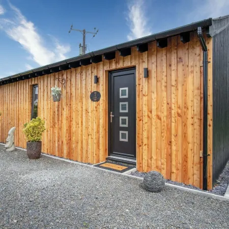 The Shed - 1 Bedroom - Cosheston