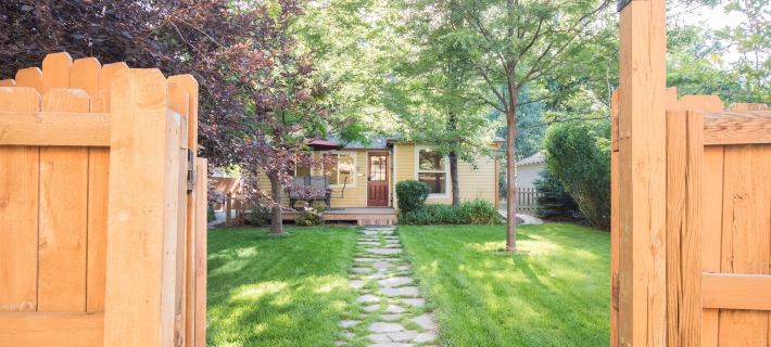 Cozy Victorian Cottage in the Heart of Old Town! Hotels in Fort Collins