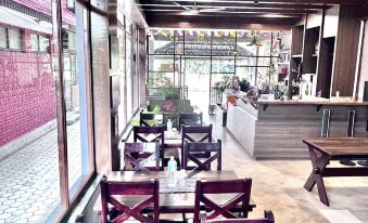 Sauraha Holiday Home Riverside by Managed Hotel Surya Adventure