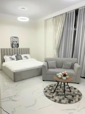 Amazing Stay in Majan Dubai Hotels near Zayed University UAE