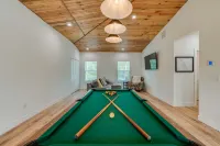 Forget your worries in this serene space. New 4-bedroom 4 bath house in Astor