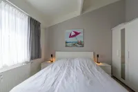 Beach Apartment 35 for 4 Guests, Callanstoog