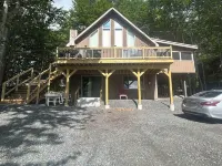 4 Season Lakeview Chalet in The Hideout Gated Community!