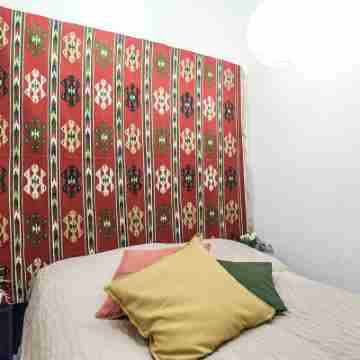 Central Apartman Parking Garage Rooms