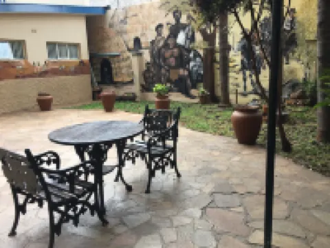 แซคส์ เพลส โรงแรม โรงแรมใน