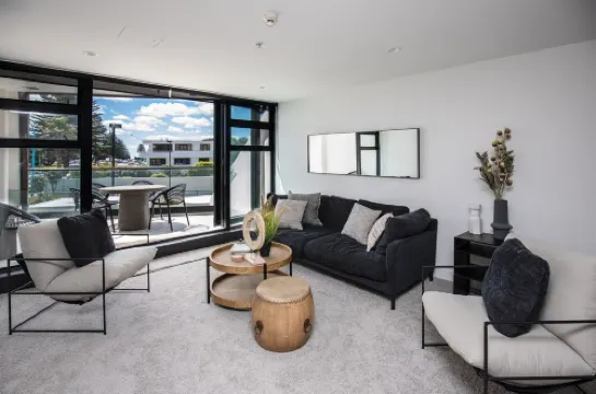Designer Seaview Chic accommodation for the discerning traveler