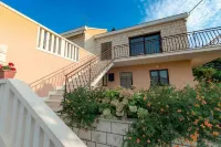 Apartment with pool, Korcula island