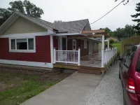5 Blocks To The Beach ~ 2 Blocks To Downtown ~ Walk To Everything!