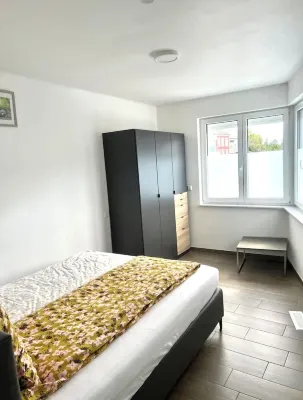 New app. fitted kitchen + parking included Hotels in 