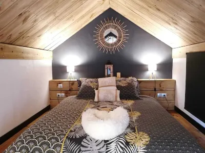 Ti Kaz Dakoté : le Bungalove Hotels near Salazie