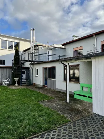 Fireball: Luxury loft I Spa I Workspace I Balcony Отели в г. Бад-Штаффельштайн