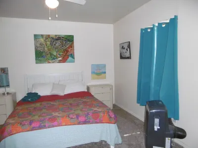 Downtown Las Cruses Apartment with Fine Art Collection Hotels near Sun View Imaging Services