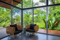 Private Ocean View Mountain Adventure Awaits!