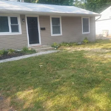 Cozy 3 bedroom ranch.