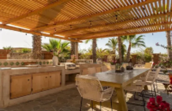 Casa Del Arte - a modern desert oasis ft. in Vogue