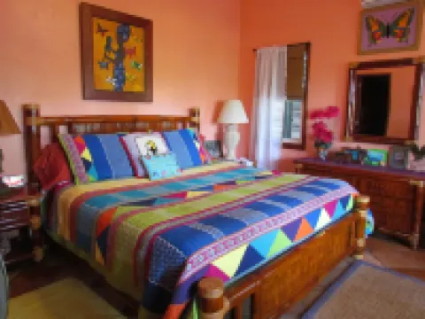 GOLD STANDARD - Pointe House, tip of peninsula , walk to village, 1 BR/2 BA