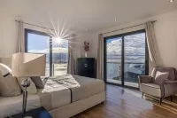 House on the island of flowers between sky and sea. EXCEPTIONAL views