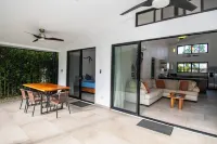 Central Villa Luna, 3 bdrs close to beach & National Park!