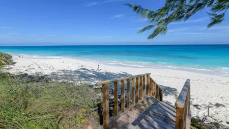 Saffron House Oceanfront and Direct Beachfront 3 BR 2.5 Bath Home