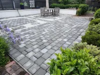 PUMPHOUSE APARTMENT-  AIRPORT,spacious,private, warm, homely, family