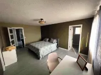 Specious Kamloops House for relaxation with great view in prestigious Sahali.