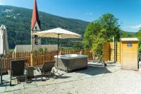 Historic Chalet Neuhaus - with Open Air Jacuzzi & Infrared Sauna!
