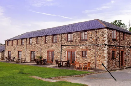 2 Bedroom Ground Floor Cottage with Fantastic Panoramic Sea View