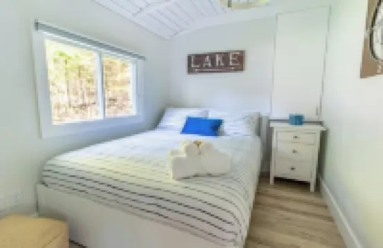 Lakeside Guest House - Porters Lake