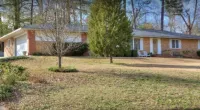 Cozy Studio adjacent to Augusta Nationals, onsite parking and separate entrance.