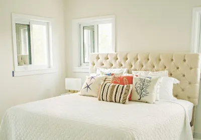 Condo on Jimmyhill Beach โรงแรมใน