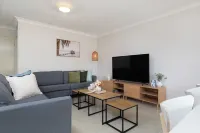 Smart Suites Self Check-in Apartments 6 Stockport Hotels in Hillcrest