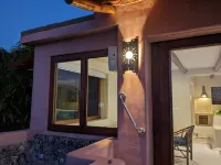 This spectacular casita sits above La Ropa beach with stunning views.